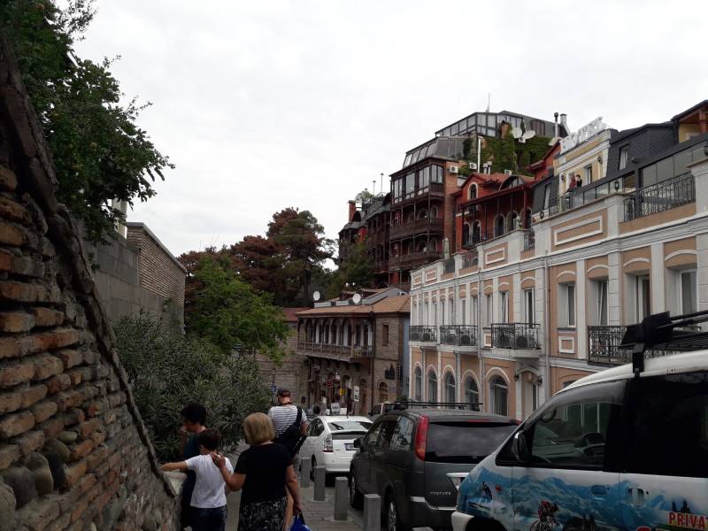 Старый город Тбилиси лестница в центр